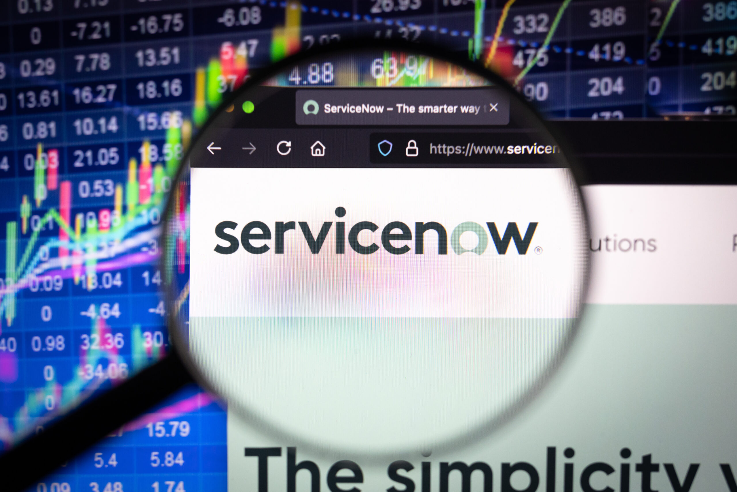 ServiceNowで実現する業務効率化とコスト削減とは？DX推進のための具体策を解説